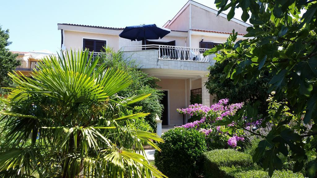 Apartments Labor Vodice Eksteriør bilde